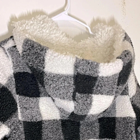 Steve Madden Black and White Plaid Sherpa Hooded Jacket US Large, worn once - Picture 9 of 15